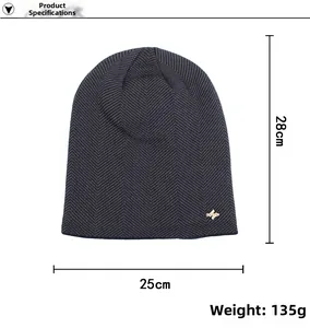 Detailed view of dark grey knit beanie with H logo showing dimensions 28x25cm and 135g weight