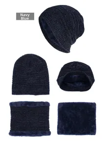 Vue détaillée de l'ensemble d'hiver bleu marine avec maille et doublure polaire