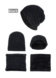 Détail de l'ensemble bonnet et cache-col en chenille noire avec doublure polaire chaude