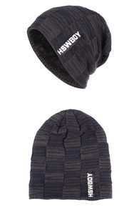 Detailed view of winter navy knit beanie with thick fleece lining and HSWBOY woven label