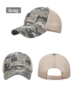 Detail der grauen digitalen Camouflage Taktik-Cap mit Mesh-Rückseite und Flaggen-Patch