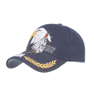 Cappellino blu scuro con ricamo Eagle Native Pride e bordo a foglie dorate