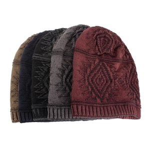 Five-piece set of winter knitted beanies with geometric diamond patterns in assorted colors