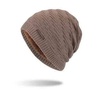 Homme Hiver Chaud Doublé Polaire Bonnet en Maille Épais Extérieur Thermal Skull Cap Avec Patch en Cuir Motif Géométrique