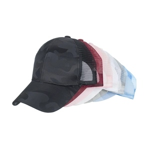 Casquettes de camionneur camouflage avec trou pour queue de cheval et maille respirante
