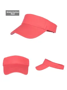 Trois angles d'une visière pare-soleil en coton rouge pastèque avec bord large