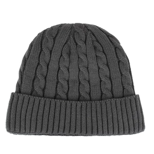 Bonnet en tricot torsadé gris foncé avec large bord côtelé pour l'automne et l'hiver