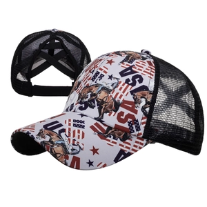 Casquette filet USA avec motif cheval et élastique croisé pour queue de cheval