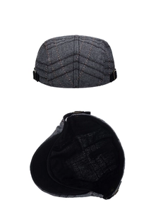 Détails de la casquette plate gris foncé avec boucles métalliques latérales réglables