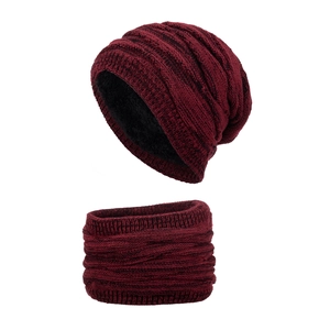 Winter Set Strickmütze und Schal in Weinrot mit warmem Fleecefutter für Herren