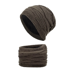 Winter Strickmütze und Schal Set in Kaffeebraun mit warmem Fleece-Innenfutter für Herren