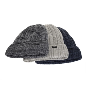 Winter cable knit beanie hats for men with fleece lining and metal logo in three colors
