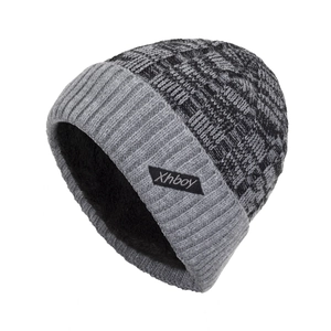 Winter men's grey and black knit beanie with thick fleece lining and ribbed cuff