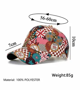 Detailweergave van graffiti baseballpet met maatspecificaties en 100% polyester materiaal