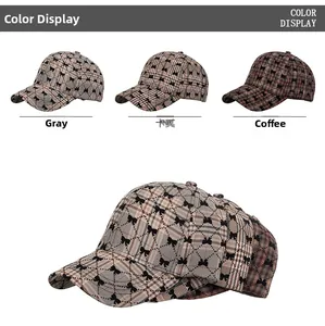 Détails des casquettes de baseball rayées avec nœuds en gris, kaki et marron