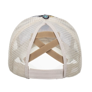 Casquette de baseball beige avec maille filet et ouverture pour queue de cheval
