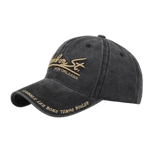 Casquette de baseball en coton noir délavé avec broderie dorée Bourbon St. et visière