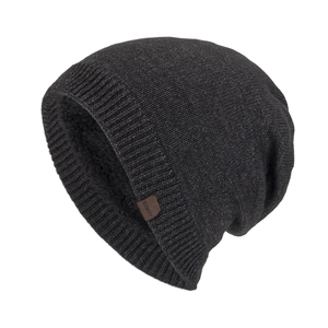 Men's dark gray winter beanie with thick warm fleece lining and leather label