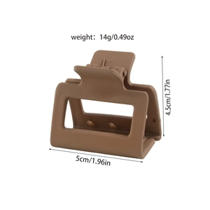 Matter quadratischer Haarklammer in Kaffeebraun mit Maßen von 5 cm und 14 g Gewicht