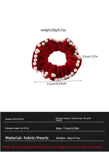 Dettaglio dell'elastico in velluto rosso con perline bianche e specifiche dimensionali