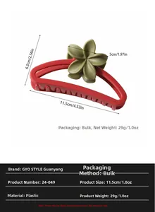 Size specifications for the red semi-circular flower hair claw clip in 11.5cm length