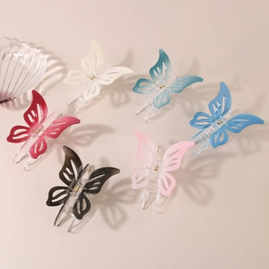 Exquise Pince à Cheveux Papillon Creuse en Dégradé Élégante Grande Pince Requin en Résine pour Femmes Accessoires Cheveux Épais