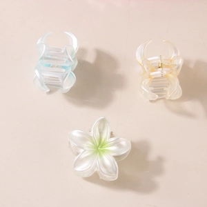 Lot de 3 petites pinces à cheveux de 4 cm en forme de fleur nacrée aux tons pastels