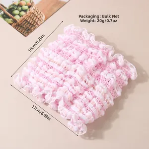 Detail shot of a pink and white lace elastic headband with 17x16cm dimensions