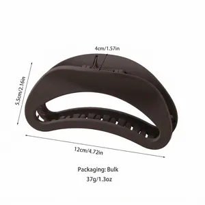 Grande pince à cheveux mate marron pour cheveux épais, design ovale ajouré de 12 cm