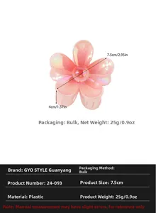 Détail d'une pince à cheveux fleur dégradé rose avec finition nacrée et dimensions