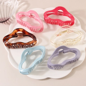 Korean Style Large Wave Hollow Hair Claw Clip Plastic Nonslip Shark Hairclip For Thick Hair Women Hair Accessories
