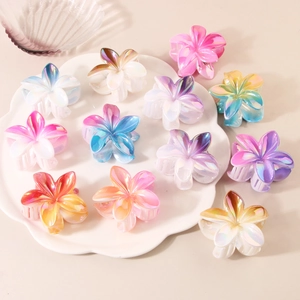 Iridescent Frangipani Flower Hair Claw Clip Gradient Pearlescent Finish Plastic Flower Hair Accessory For Women Beach Vacation