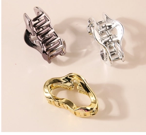 Set di tre mollette per capelli in metallo a forma di nuvola in oro, argento e canna di fucile