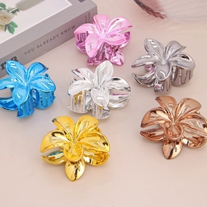 Pinces à cheveux fleurs de frangipanier métalliques en six couleurs brillantes et élégantes