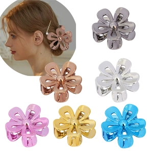 Fashion Electroplated Flower Hair Claw Clip For Women Hollow Frangipani Shark Clip Elegant Metal Look Hair Styling Accessory