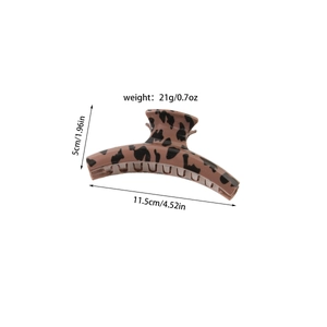 Detailed size parameters of the leopard print hair claw clip showing 11.5cm length and 5cm height