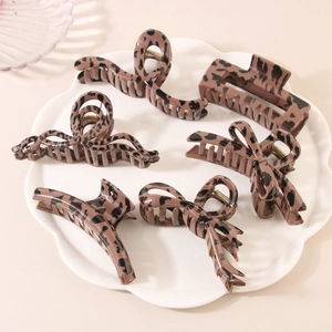 Vintage Leopard Print Large Acrylic Hair Claws For Women Butterfly Bow Geometric Shark Clips Fashion Lacquer Hair Accessories