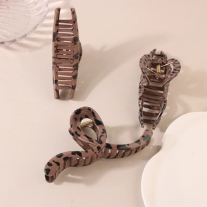 Three-piece set of elegant leopard print hair claws with durable metal springs