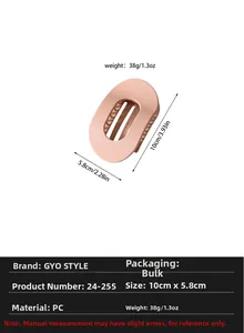 Détail d'une pince à cheveux rose mat montrant la taille 10x5,8cm et le design ovale