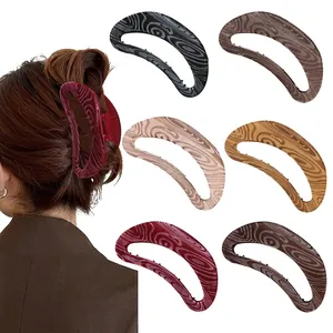 French Vintage Flocked Crescent Hair Claw Clip Wood Grain Texture Large Resin Shark Clip For Women Elegant Hair Accessories