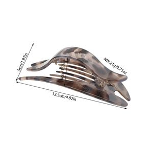 Fishtail-shaped tortoiseshell hair claw clip with measurements and resin texture