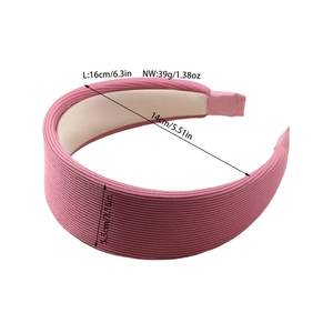 Cerchietto largo rosa per donna con trama a maglia rigata e dimensioni di 5,5 cm di larghezza