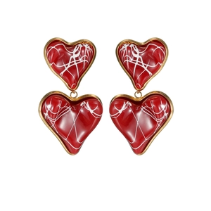 Retro double layered heart resin drop earrings with gold metal edges and marble texture