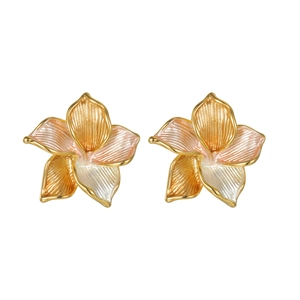 Boucles d'oreilles fleurs 3D élégantes avec contours dorés et pétales dégradés roses