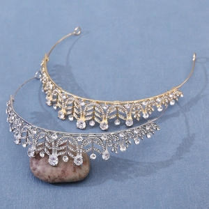 Exquisite bridal tiara set with 3A zircon leaf motifs in gold and silver finishes