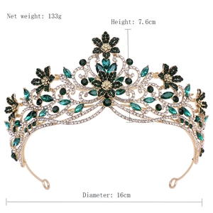 Détail du diadème de mariée avec pierres vertes, hauteur 7,6 cm et poids 133 g