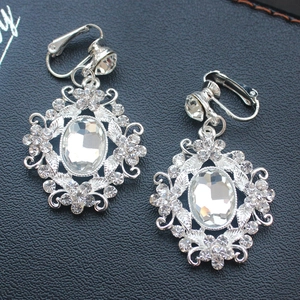 Vintage Baroque Alloy Rhinestone Crystal Dangle Earrings Oval Hollow Silver Plated Bridal Wedding Jewelry For Women Party Accessories