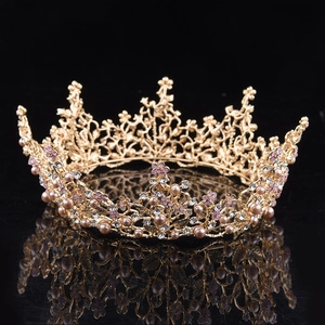 Luxuriöse Barock-Brautkrone in Gold mit Champagnerperlen und rosa Kristallsteinen