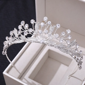 Elegant silver bridal crown tiara with leaf shape and sparkling rhinestones for wedding decor