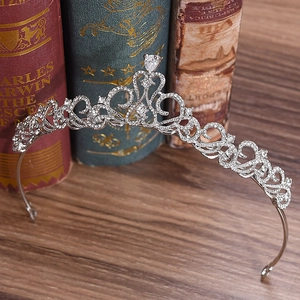 Bridal Crown Tiara For Women Silver Alloy Heart Shaped Zirconia Rhinestone Headpiece For Wedding Party Banquet Jewelry